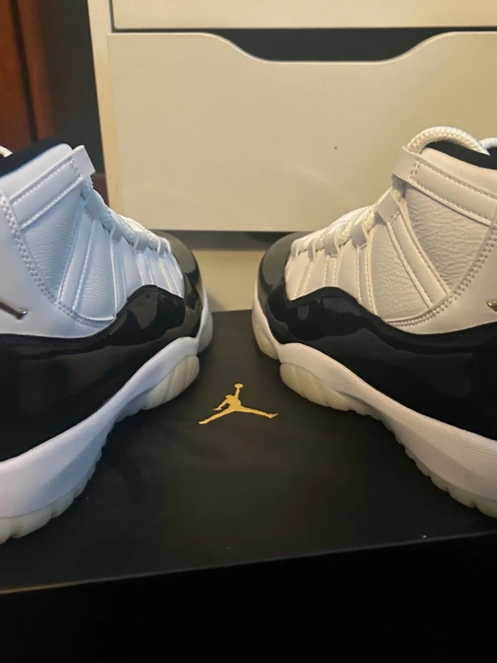 Air Jordan 11 gratitude men’s size 10